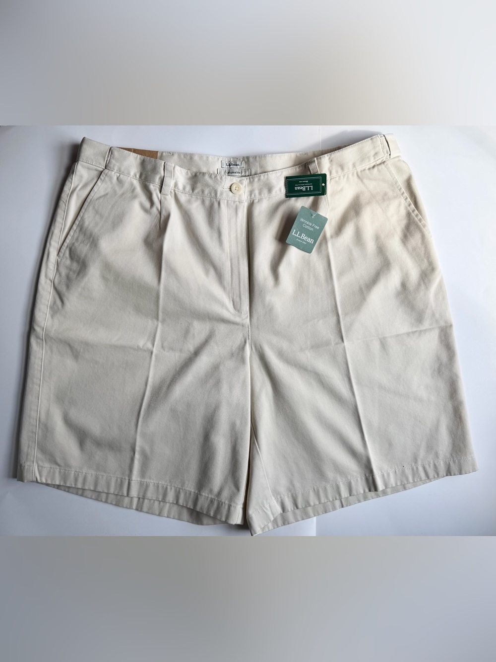 LL Bean Womens Khaki Shorts Original Fit Wrinkle Free Cotton Size 20 NWT 276150